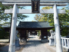 まずは平田の鎮守様の宇美神社を参拝。平田の町のやや西側にあります。