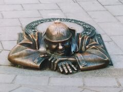 マンホールおじさん