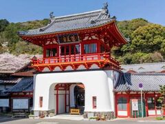 武雄温泉楼門
