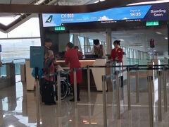 キャセイ　CX603　カトマンズ行　オンタイムのようです。