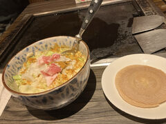 帰って一人で昨日のもんじゃ屋へ来た。
カレーもんじゃ。