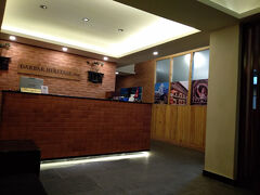 ホテルはタメルにあるDarbar Heritage Inn
オーナーは日本のホテルで働いていたそうです。