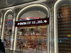 こちらが第三ターミナルのBACHA COFFEE。同じもの買うならこちらで買えばよかったわ。
