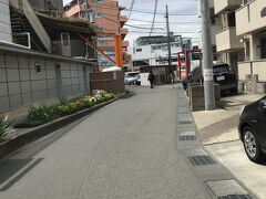 友達が自分の家に前泊し、一緒に電車を乗って稲田堤へ

この毎回散歩するときしか通らない稲田堤の南武線から京王線に乗り換える際に歩く道の写真からスタート