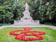 モーツァルト記念像