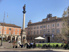 ドゥオーモに出ます。