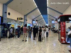 バンダラナイケ国際空港 (CMB)