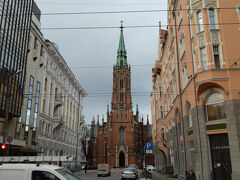 途中に由緒ありそうな教会がありました。後から調べると古聖ゲルトルード教会という名所でした。