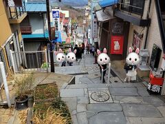  ロープウェイで下まで降りて石段街へ
