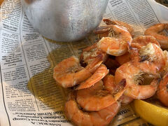 弟がプールに遊びに来たので
2時間ほどプールで遊び

前回美味しかったアイコンバリの「ババ・ガンプ・シュリンプ」へ。

同じものをオーダーしたけど味がちがう。
鮮度の問題かな？

