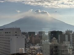 ホテルからは桜島の雄姿がのぞめる