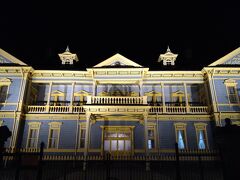 函館区公会堂、夜は静まりかえってます