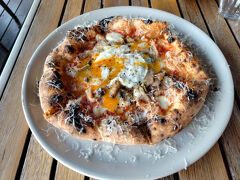 前回おとずれたときに、周囲のお客さん（複数）が注文していたビスマルク。