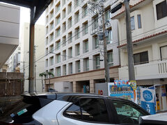 スカイレンタカー (那覇営業所)