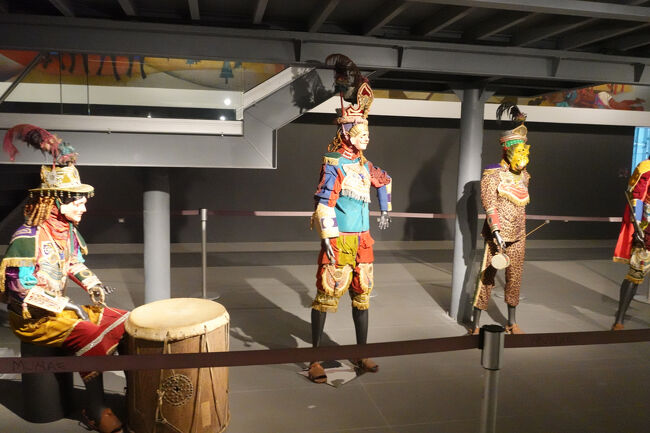 マヤのダンス（人形）