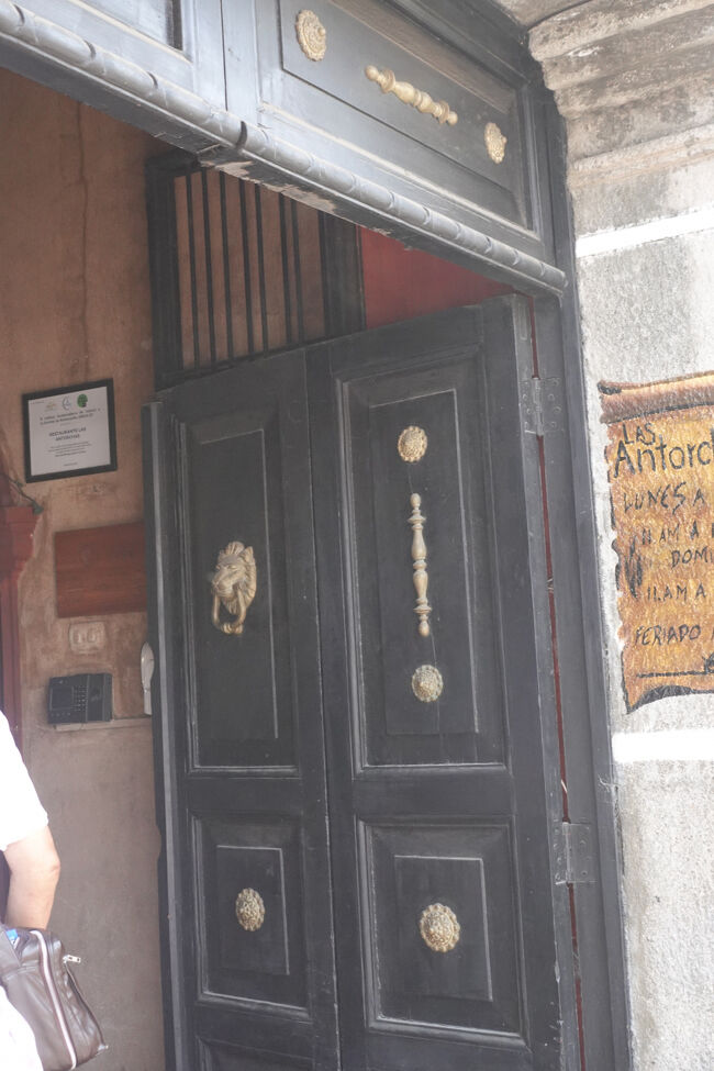 アンティグアのＲ「Ｌａｓ　Ａｎｔｏｒｃｈａｓ」で昼食を戴きます。