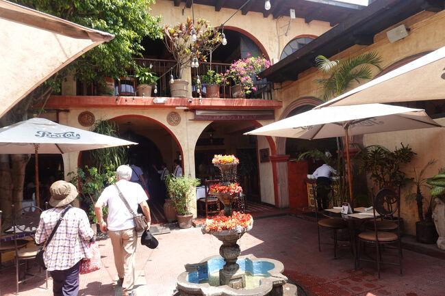 Ｒ「Ｌａｓ　Ａｎｔｏｒｃｈａｓ」（店内）