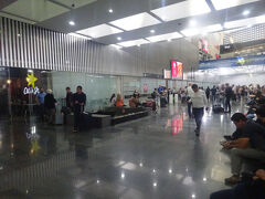 一旦、入国をして再び、チェックインをします。
メキシコシティの国際空港T2の出発階