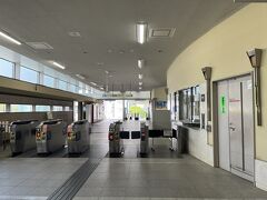 多摩都市モノレール立川北駅を降りて昭和記念公園に向かいます。