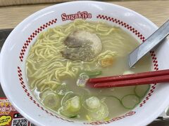 即席麺を買って食べたことはありましたが、店で食べるのは何十年かぶり。
いやいや、健康に悪そうな味（汗）・・・ですが、懐かしさは感じられました。