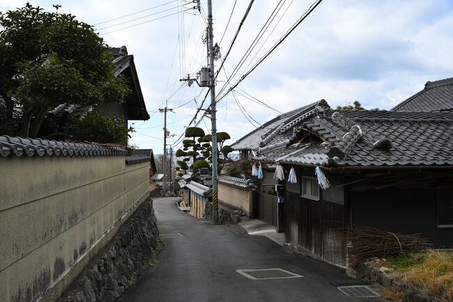 坂道がつづく神立の町並みです。