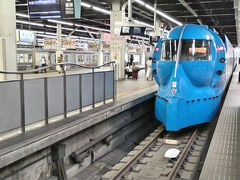 乗り心地というか、走行音が馴染みのある音だと思って調べると、東急車両製の電車☆
そりゃ馴染みがあるわけか。笑

「なんば駅」に到着☆