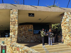 フニクラで降りてきて。