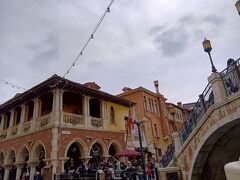 ゴンドラに乗ります