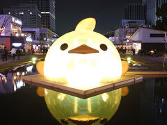 久屋大通公園では、ぴよりんのインスタレーションが展示中でした。