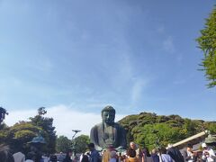 鎌倉の大仏。
観光客は9割外国人、しかも様々な国の方が多い印象でした。