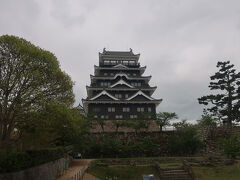 福山城も良く見えます。日本のお城にあまり興味がないので、今回も中に入るのはパスしました。