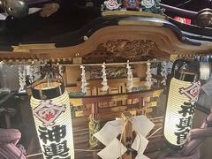 秩父駅にて西武線に乗り換え。この地点で12時。時間的には三峰神社に行けたかな～。GWなので駅もすごく混んでいてランチ食べるの大変そうだったので、あきらめました。
