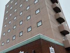 今回の予約で苦労したのが根室のホテル。
そもそも根室には旅館はあってもホテルは少なく、どこも満室だった。
キャンセル待ちでようやく押さえたのがこのホテルだった。