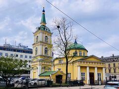 アレクサンドル・ネフスキー教会

幸せの黄色い教会だ。