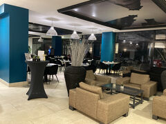 8:00 ホテル出発