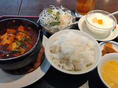 ●桂林餃子満足＠JR/新検見川駅界隈

実は、このお店、八千代台にもあり、どこに本店があるのかわからないですが、京成の沿線などに、他にも支店があるようです。
八千代台よりは、遥かにお店が綺麗でした。
今回は、じゃなくて（笑）、今回も麻婆豆腐ランチにしました。
