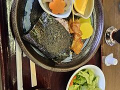 古代米でつくられた大きいおにぎりのランチをいただきました。