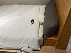 坂下行きのバスに乗って（底土）キャンプ場に到着、17:10分。バスの車窓から見る大自然がとても好きです。のんびりバス・温泉旅を堪能しました。今回は新しくできたシングル館に泊まりました。とてもきれいです。洗濯機や自販機、給水機などもあり、機能的です。