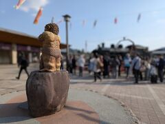 行きにも見られたSL大樹、タイミングが良く帰りにも転回に行き合う。
SLと鬼怒太の背中を見つつ、鬼怒川温泉駅を後にする。