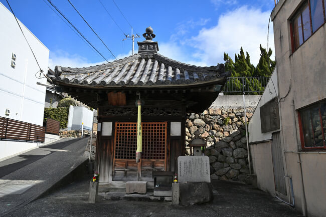 こちらはシュミイ地蔵尊が祀られた地蔵堂です。<br /><br />地蔵尊の名前に関する俗説はたくさんあるとのことですが、明確な由来はわからないようです。