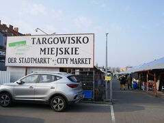 ドイツ語併記のスウビツェの市場看板 @Słubice