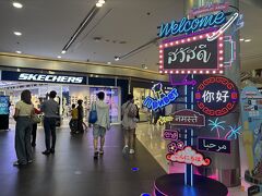 BTSでアソーク駅で下車
まだ行ってなかったターミナル21を見学