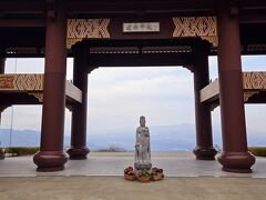 そして、法水寺に寄っていただきました。
こちらはスケールが本当にスゴい！