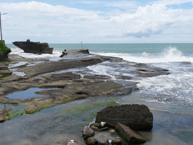 先ほど私が立っていた場所は波がかぶっています。