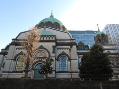 この日は御茶ノ水に向かいました。
舗道から見上げて、ヘンなアングル。
いつかちゃんと訪問してみたい。
なかなか実現しないけど。