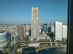 「THE YOKOHAMA BAY」から見えるのはランドマークタワー