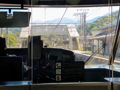 野尻駅を通過…