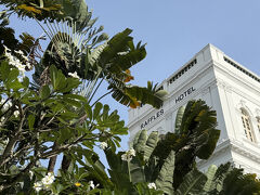 ４０年前２０歳そこそこだった私が友人とどきどきしながら訪れたホテルが当時とても有名だったこのラッフルズホテルでした。