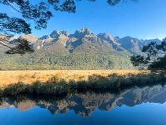少し進んだところで見えてきたのは、この絶景!!　思わずパノラマ撮影したくなる気持ちも分かるでしょ?!ってくらい素晴らしい。