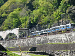 13:20　小田急線を眺めながら休憩・・・・
　　　
　　【畑宿】に続く・・・